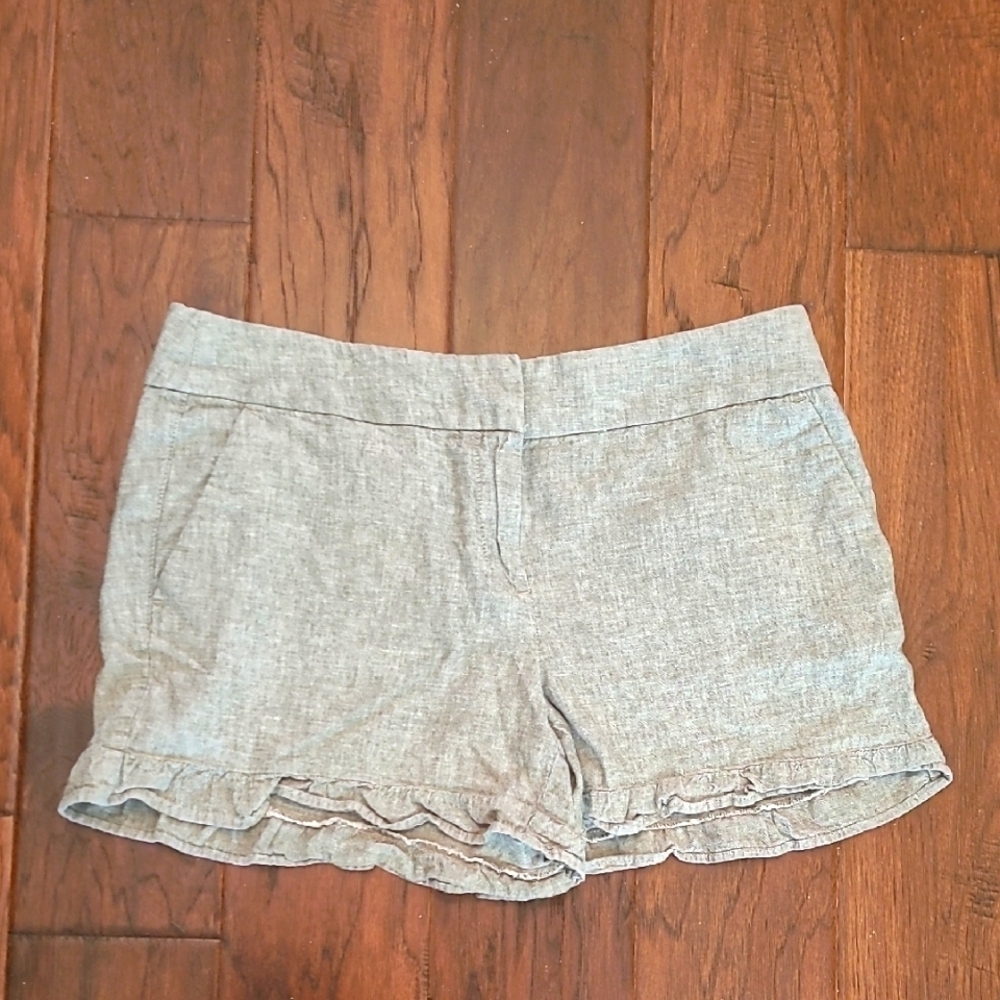 Loft Outlet women's linen blend Ruffle Hem Shorts size 6